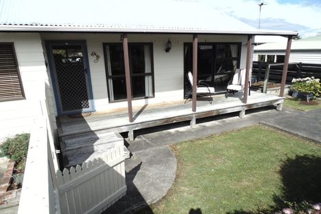 Photo of property in 34 Seaforth Avenue, Milson, Palmerston North, 4414