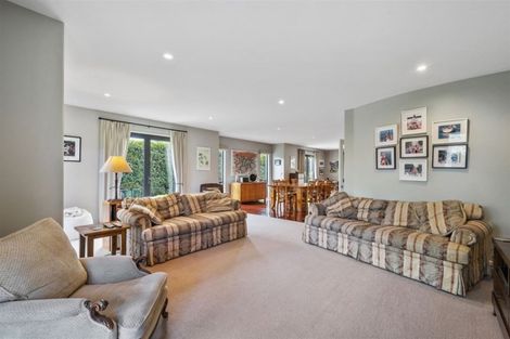 Photo of property in 2 Hogarth Lane, Burnside, Christchurch, 8053