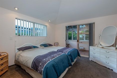 Photo of property in 9a Orchard Road, Browns Bay, Auckland, 0630
