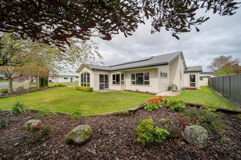 Photo of property in 30 Govan Drive, Te Anau, 9600