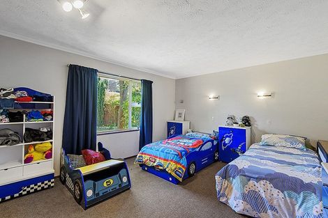 Photo of property in 40 Highland Place, Avonhead, Christchurch, 8042