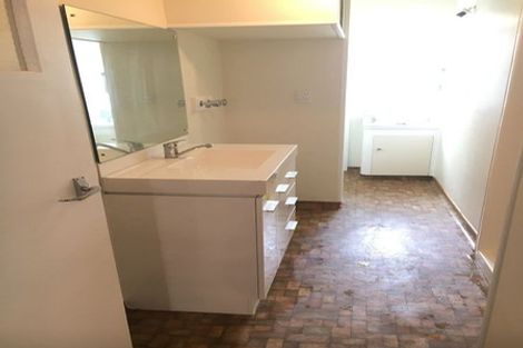 Photo of property in 67 Pirie Street, Mount Victoria, Wellington, 6011