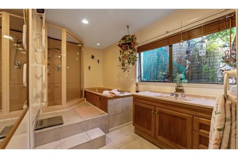 Photo of property in 1394 Whangaparaoa Road, Army Bay, Whangaparaoa, 0930