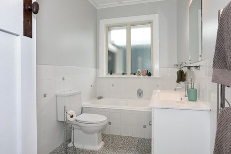 Photo of property in 24 Dundas Road, Sanson, 4817