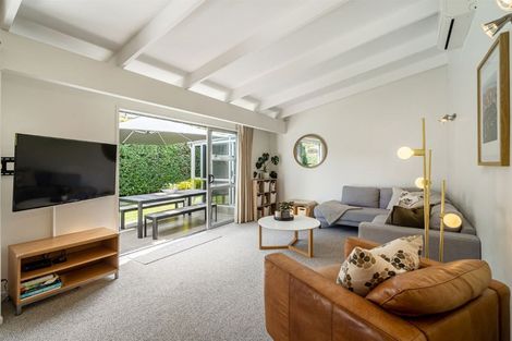 Photo of property in 1/52 Norwood Road, Bayswater, Auckland, 0622