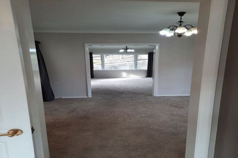 Photo of property in 30 The Drive, Tawa, Wellington, 5028