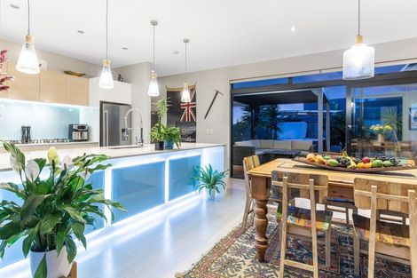 Photo of property in 11 Sumner Terrace, Aotea, Porirua, 5024