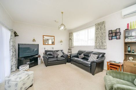 Photo of property in 4 Christian Place, Awapuni, Palmerston North, 4412