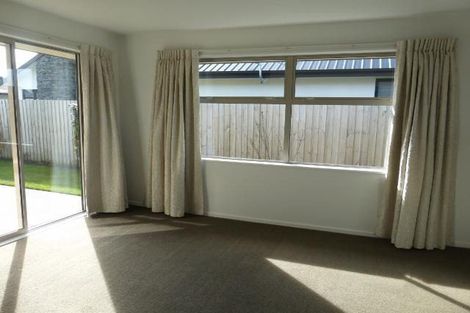 Photo of property in 5 Josephine Crescent, Aidanfield, Christchurch, 8025