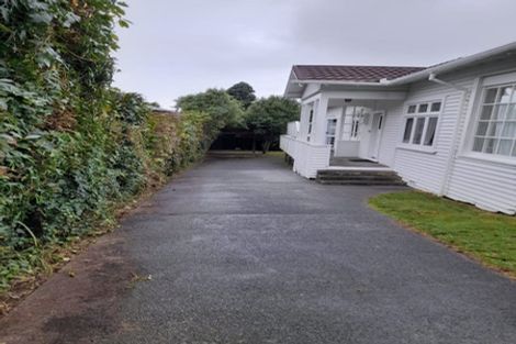 Photo of property in 27 Beauchamp Street, Karori, Wellington, 6012