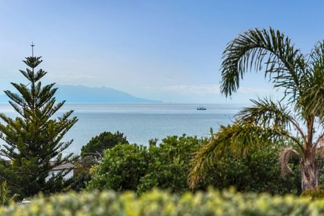 Photo of property in 1 Castaway Place, Gulf Harbour, Whangaparaoa, 0930