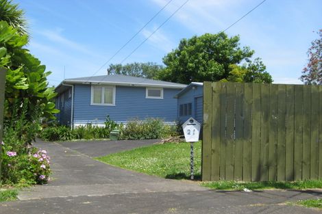 Photo of property in 21 Toatoa Place, Mangere Bridge, Auckland, 2022
