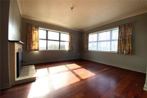 Photo of property in 304 Glengarry Road, Glen Eden, Auckland, 0602