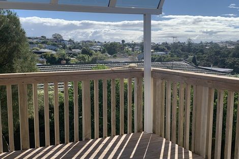 Photo of property in 2 Zion Road, Birkenhead, Auckland, 0626