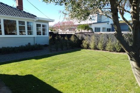 Photo of property in 6 Coates Grove, Silverstream, Upper Hutt, 5019