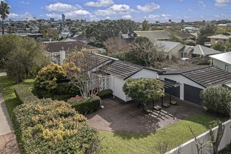 Photo of property in 62 Northboro Road, Belmont, Auckland, 0622