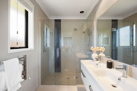 Photo of property in 38 Tulip Drive, Cambridge, 3434