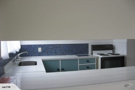 Photo of property in 25a Chetwode Grove, Newlands, Wellington, 6037