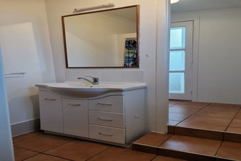 Photo of property in 86 Bassett Road, Remuera, Auckland, 1050