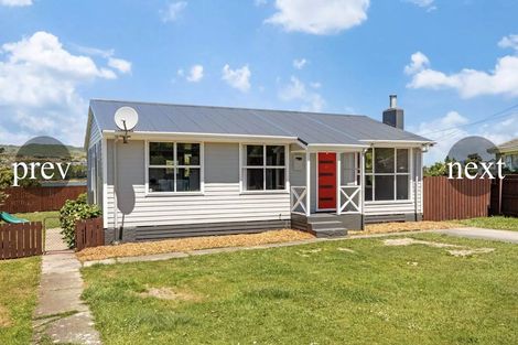 Photo of property in 31 Whanga Crescent, Titahi Bay, Porirua, 5022