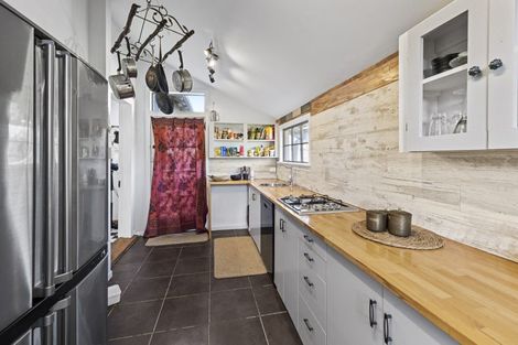 Photo of property in 21 Egmont Street, Patea, 4520