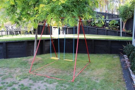 Photo of property in 23 Eastcliffe Road, Castor Bay, Auckland, 0620