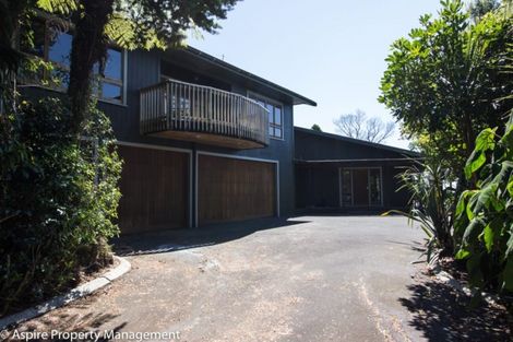 Photo of property in 505 Scenic Drive, Waiatarua, Auckland, 0612