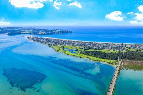 Photo of property in 328 Omaha Flats Road, Tawharanui Peninsula, Warkworth, 0986