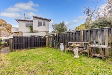 Photo of property in 4/3 Hubert Henderson Place, Remuera, Auckland, 1050