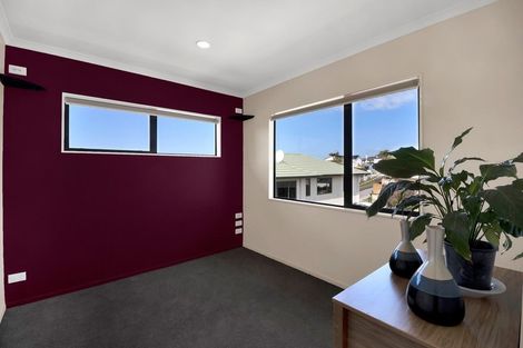 Photo of property in 81a Oranga Street, Westown, New Plymouth, 4310