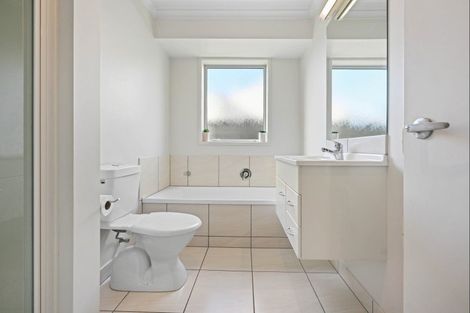 Photo of property in 11 Kentwood Place, Flagstaff, Hamilton, 3210