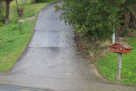 Photo of property in 39 Stillwater Crescent, Stillwater, Silverdale, 0993