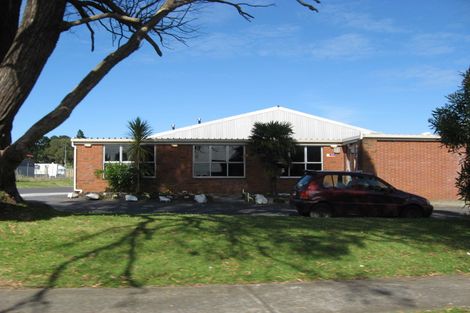 Photo of property in 40 Kiwi Esplanade, Mangere Bridge, Auckland, 2022