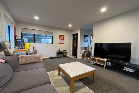 Photo of property in 2/52 Hills Road, Edgeware, Christchurch, 8013