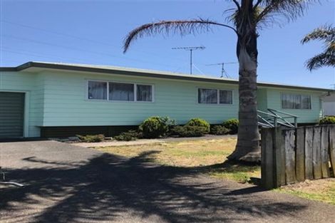 Photo of property in 1/15 Shifnal Drive, Randwick Park, Auckland, 2105