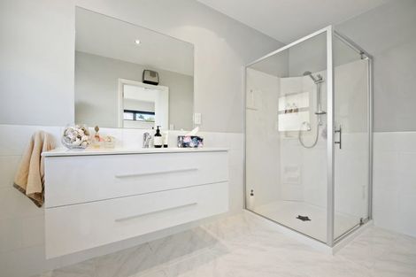 Photo of property in 25 Parsonage Road, Woodend, 7610