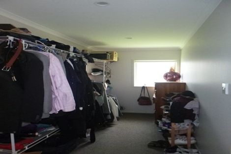 Photo of property in 2 Malbec Place, Huapai, Kumeu, 0810