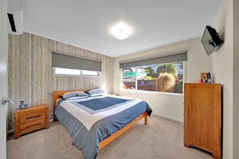 Photo of property in 10 Snowden Place, Opaheke, Papakura, 2113