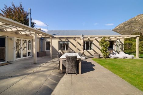 Photo of property in 18 Copper Beech Avenue, Frankton, Queenstown, 9300