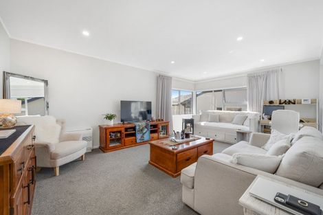 Photo of property in 26 Falstaff Place, Half Moon Bay, Auckland, 2012