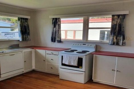 Photo of property in 158 Stokes Valley Road, Stokes Valley, Lower Hutt, 5019