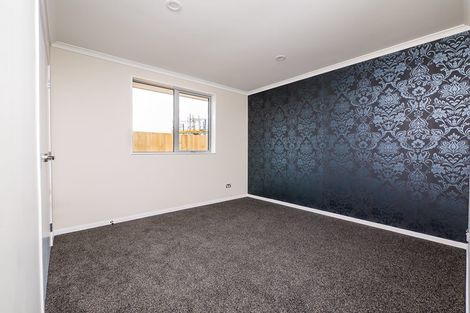 Photo of property in 31 Twin Parks Rise, Papakura, 2110