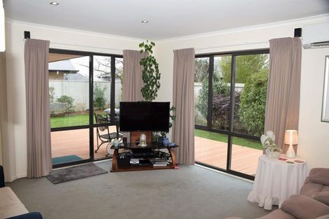 Photo of property in 22 Armour Place, Halswell, Christchurch, 8025