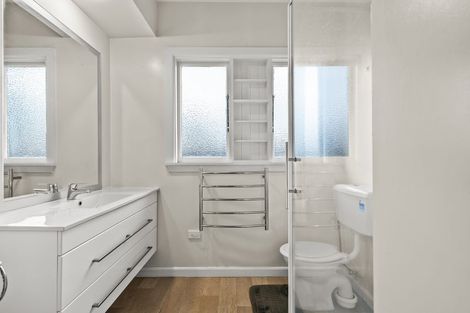 Photo of property in 64 Vagues Road, Northcote, Christchurch, 8052