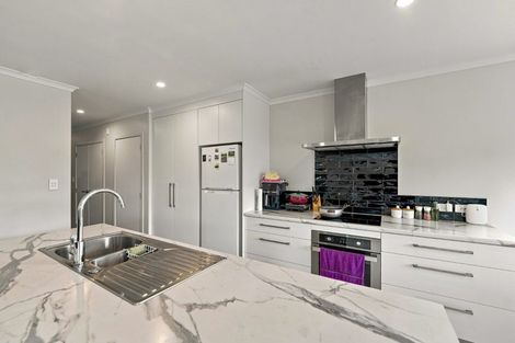 Photo of property in 6 Salers Lane, Papamoa, 3118
