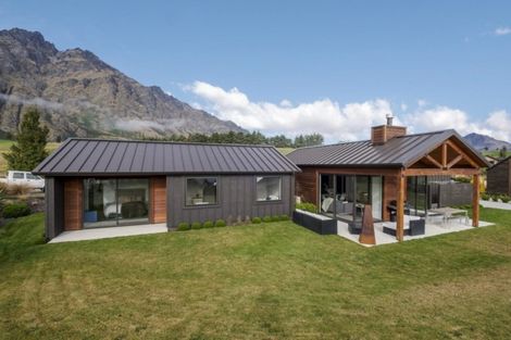 Photo of property in 6 Pendeen Crescent, Jacks Point, Queenstown, 9371
