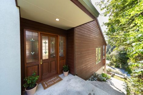 Photo of property in 17 Mcmillan Road, Mimihau, Wyndham, 9892