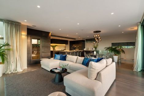 Photo of property in 34 Lookout Road, Roseneath, Wellington, 6021