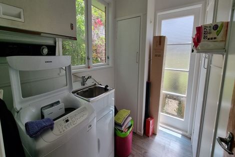 Photo of property in 44 Compton Street, Hillcrest, Auckland, 0627