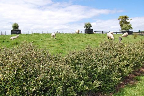 Photo of property in 924 Oneriri Road, Kaiwaka, 0573